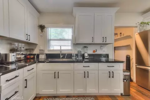 Kitchen - 2803 Ladera Rd, San Bernardino, CA 92405 photo 1 of 4