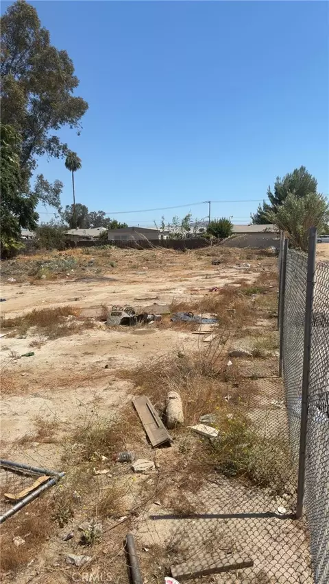 0 W Third St, Perris, CA 92570 photo 2