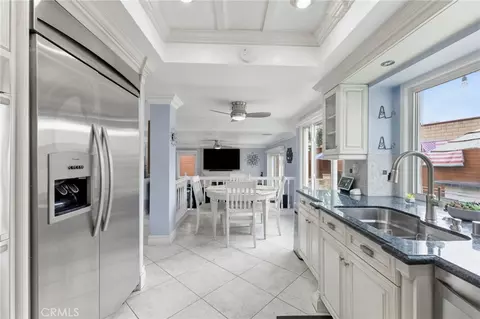 Kitchen - 108 Magnolia, Walnut, CA 91789 photo 4 of 6