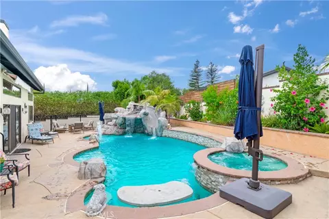 Exterior - 2429 Cliff Rd, Upland, CA 91784 photo 4 of 10