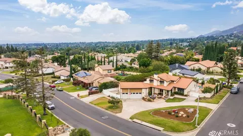 View/Area - 2429 Cliff Rd, Upland, CA 91784 photo 4 of 7
