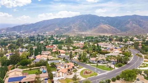 View/Area - 2429 Cliff Rd, Upland, CA 91784 photo 6 of 7