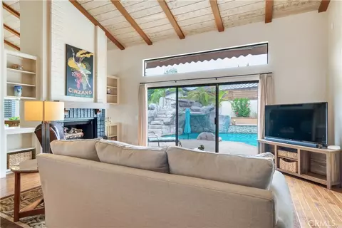 Living - 2429 Cliff Rd, Upland, CA 91784 photo 4 of 6