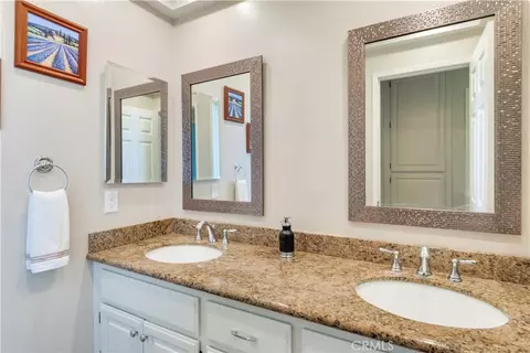 Bath - 2429 Cliff Rd, Upland, CA 91784 photo 4 of 6