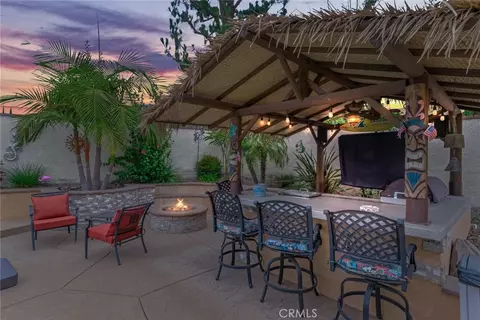 Exterior - 2429 Cliff Rd, Upland, CA 91784 photo 8 of 10