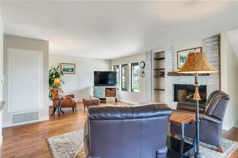 Living - 2429 Cliff Rd, Upland, CA 91784 photo 5 of 6