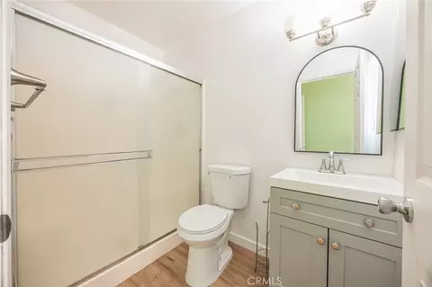 Bath - 12623 Fuchsia Dr, Rancho Cucamonga, CA 91739 photo 2 of 2