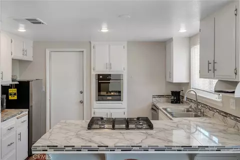 15420 Apache, Apple Valley, CA 92307 photo 6