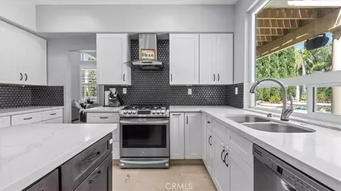 Kitchen - 14062 Crestline Pl, Rancho Cucamonga, CA 91739 photo 3 of 4