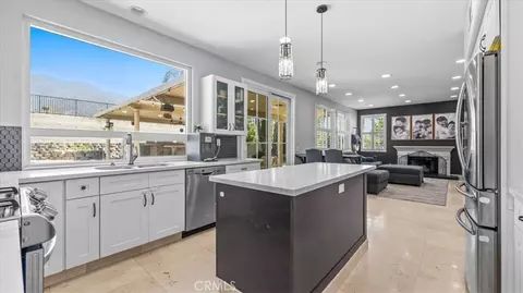 Kitchen - 14062 Crestline Pl, Rancho Cucamonga, CA 91739 photo 4 of 4