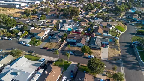 3306 Debbie, Riverside, CA 92501 photo 32