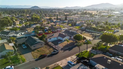 3306 Debbie, Riverside, CA 92501 photo 30