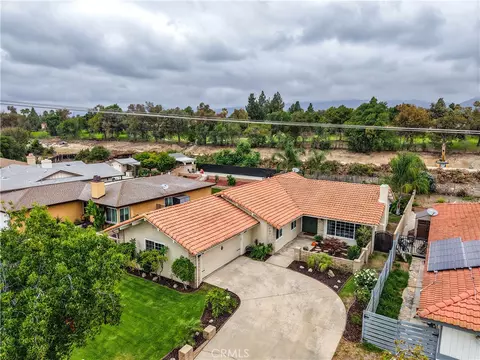 View/Area - 1421 E 15th, Upland, CA 91786 photo 1 of 8