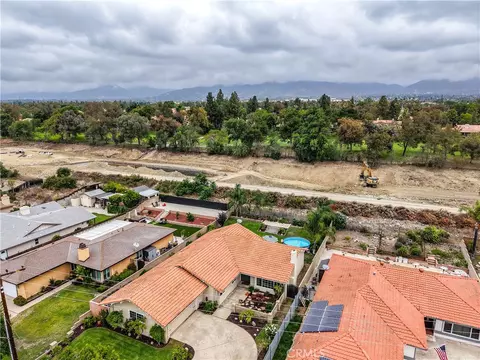 View/Area - 1421 E 15th, Upland, CA 91786 photo 6 of 8