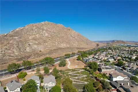 View/Area - 1888 Brockstone, Perris, CA 92571 photo 16 of 17