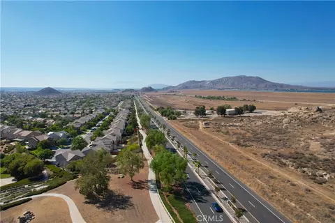 View/Area - 1888 Brockstone, Perris, CA 92571 photo 7 of 17