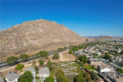 View/Area - 1888 Brockstone, Perris, CA 92571 photo 15 of 17