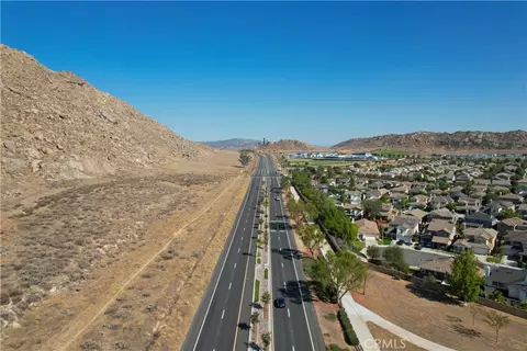 View/Area - 1888 Brockstone, Perris, CA 92571 photo 6 of 17