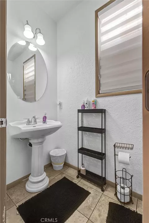 Bath - 1888 Brockstone, Perris, CA 92571 photo 1 of 2