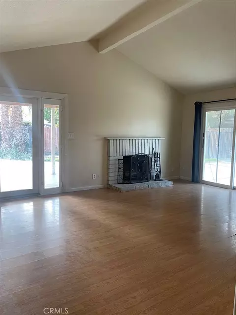 Living - 26380 Erwin Ct, Hemet, CA 92544 photo 2 of 2