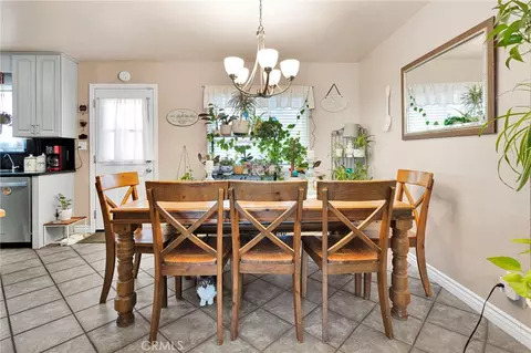 Dining - 108 W Desert View Dr, Barstow, CA 92311 photo 1 of 2