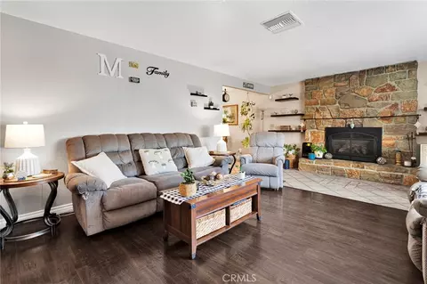 Other - 108 W Desert View Dr, Barstow, CA 92311 photo 3 of 11