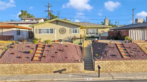 View/Area - 108 W Desert View Dr, Barstow, CA 92311 photo 1 of 6