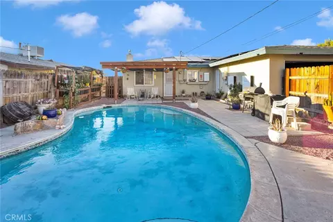 Exterior - 108 W Desert View Dr, Barstow, CA 92311 photo 6 of 9