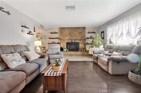 Living - 108 W Desert View Dr, Barstow, CA 92311 photo 1 of 1