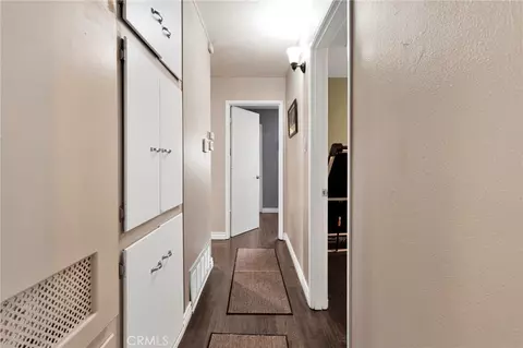 Entry Way - 108 W Desert View Dr, Barstow, CA 92311 photo 2 of 2