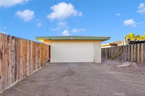 Exterior - 108 W Desert View Dr, Barstow, CA 92311 photo 9 of 9