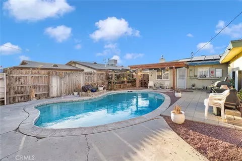 Exterior - 108 W Desert View Dr, Barstow, CA 92311 photo 7 of 9
