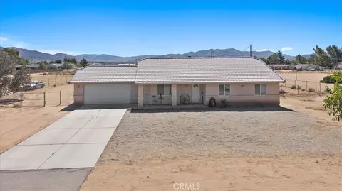 15535 Erie Rd, Apple Valley, CA 92307