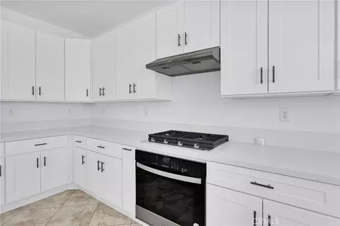 Kitchen - 13957 Katelyn St, Hesperia, CA 92345 photo 3 of 3