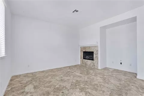 Living - 13957 Katelyn St, Hesperia, CA 92345 photo 7 of 11