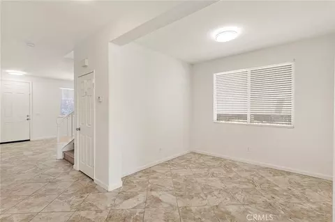 Entry Way - 13957 Katelyn St, Hesperia, CA 92345 photo 5 of 6