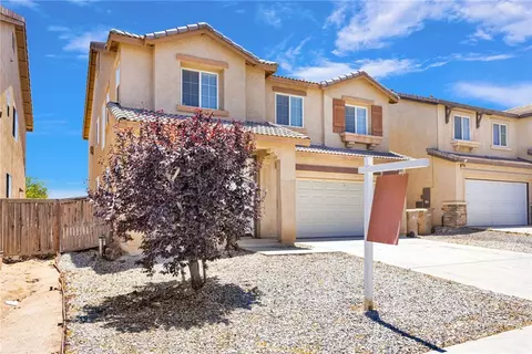 Exterior - 13957 Katelyn St, Hesperia, CA 92345 photo 4 of 7