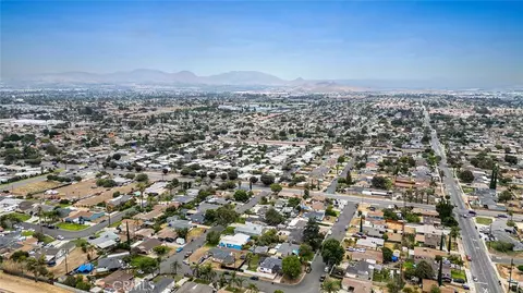 View/Area - 124 N N Pne, Rialto, CA 92376 photo 5 of 6