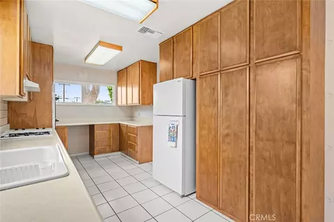 Kitchen - 124 N N Pne, Rialto, CA 92376 photo 3 of 5