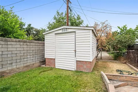 Exterior - 124 N N Pne, Rialto, CA 92376 photo 8 of 11