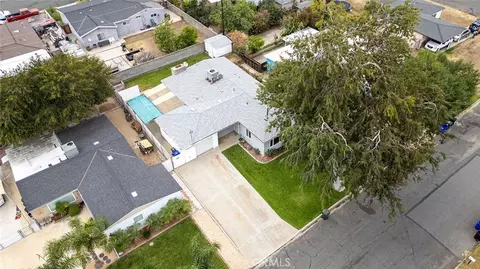 View/Area - 124 N N Pne, Rialto, CA 92376 photo 3 of 6
