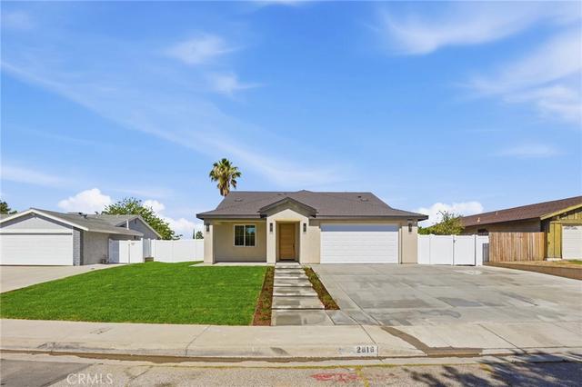 2816 Los Feliz Dr, Highland, CA 92346
