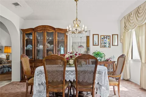 671 Dover Dr, San Bernardino, CA 92407 photo 9