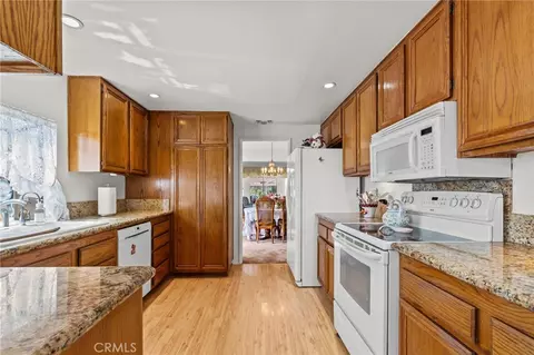 671 Dover Dr, San Bernardino, CA 92407 photo 13