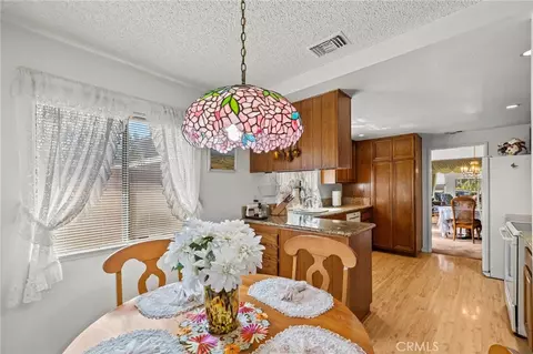 671 Dover Dr, San Bernardino, CA 92407 photo 16