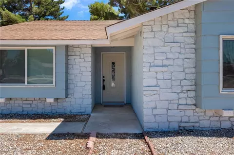 13251 Winona, Apple Valley, CA 92308 photo 4