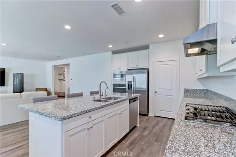 Kitchen - 14148 Amici Pl, Beaumont, CA 92223 photo 3 of 4