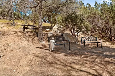Exterior - 1213 Montreal Dr, Lake Arrowhead, CA 92352 photo 5 of 6