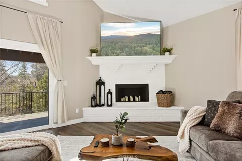 Living - 1213 Montreal Dr, Lake Arrowhead, CA 92352 photo 3 of 5