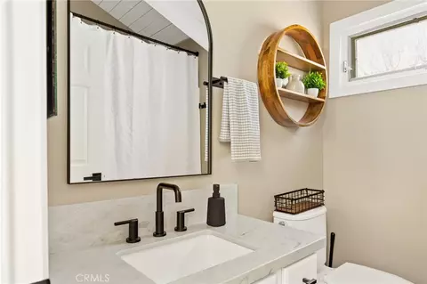 Bath - 1213 Montreal Dr, Lake Arrowhead, CA 92352 photo 5 of 6